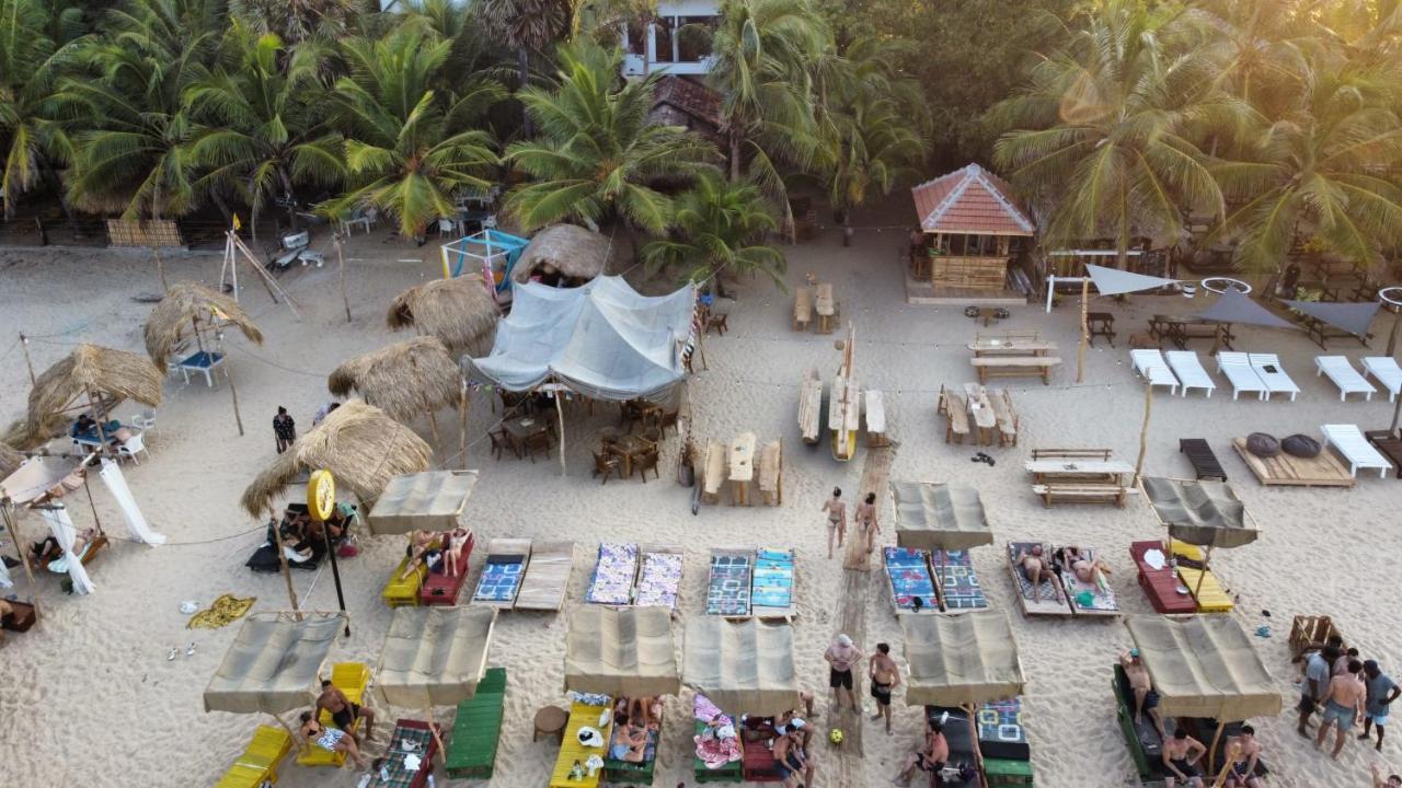 The Surf Access Guest House Arugam Bay Exterior photo