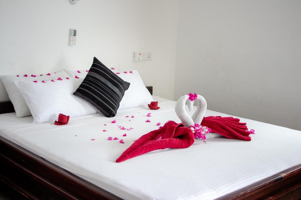 The Surf Access Guest House Arugam Bay Exterior photo